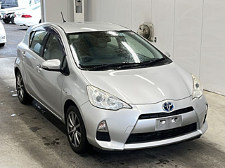 TOYOTA AQUA 2013