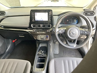TOYOTA AQUA 2021