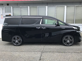 TOYOTA VELLFIRE 2017