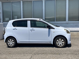 DAIHATSU MIRA E S 2012