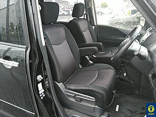 NISSAN SERENA 2013