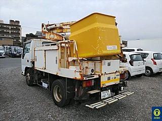 ISUZU ELF 2012