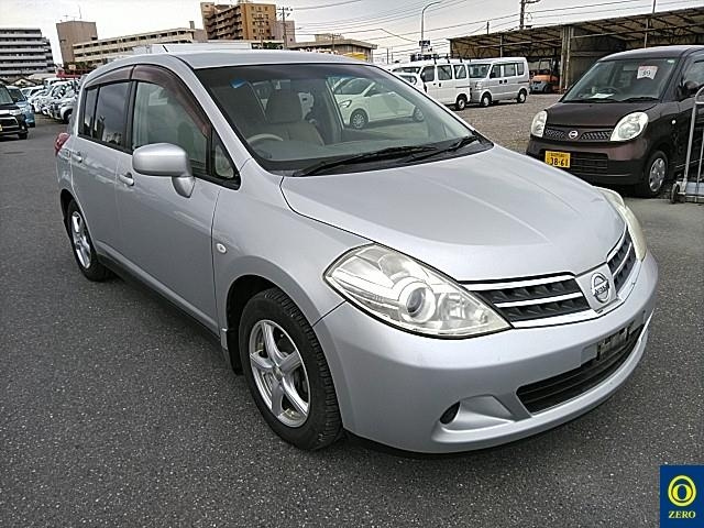 NISSAN TIIDA 2008