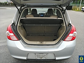 NISSAN TIIDA 2008