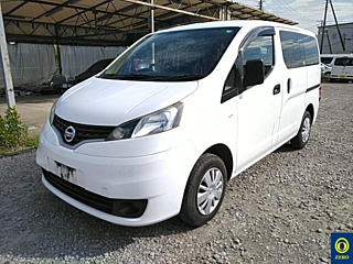 NISSAN NV200 2018