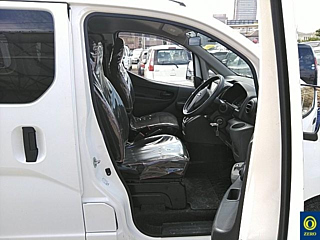 NISSAN NV200 2018