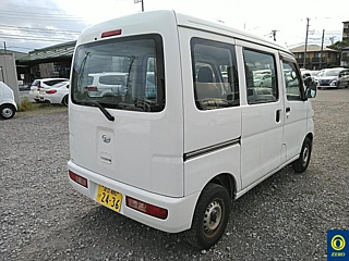 DAIHATSU HIJET VAN 2013
