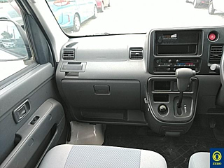 DAIHATSU HIJET VAN 2013
