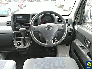 DAIHATSU HIJET VAN 2013