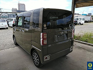 DAIHATSU WAKE 2016