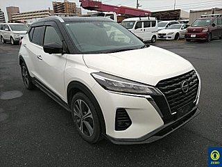 NISSAN KIX 2020