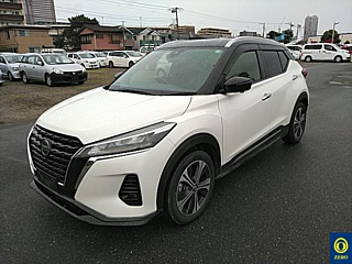 NISSAN KIX 2020