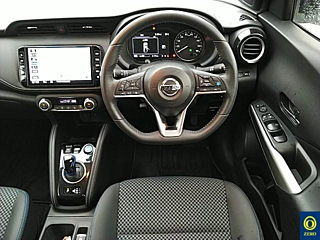 NISSAN KIX 2020