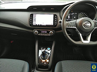 NISSAN KIX 2020
