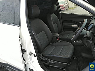 NISSAN KIX 2020