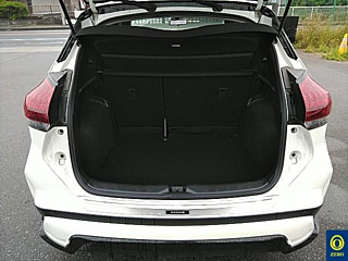 NISSAN KIX 2020