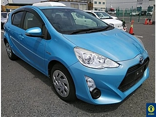 TOYOTA AQUA 2016