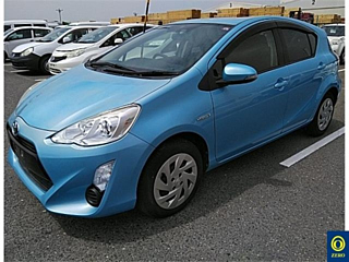 TOYOTA AQUA 2016