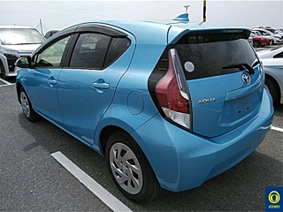 TOYOTA AQUA 2016