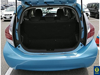 TOYOTA AQUA 2016