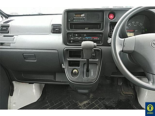 DAIHATSU HIJET VAN 2015