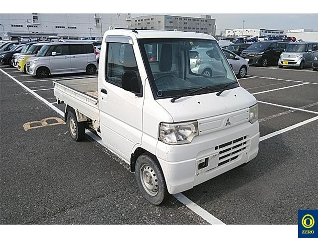 MITSUBISHI MINICAB TRUCK 2011