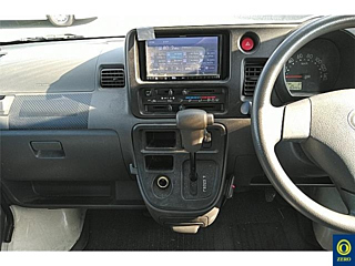 DAIHATSU HIJET VAN 2017