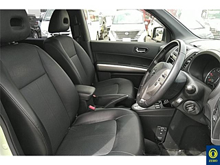NISSAN X-TRAIL 2013