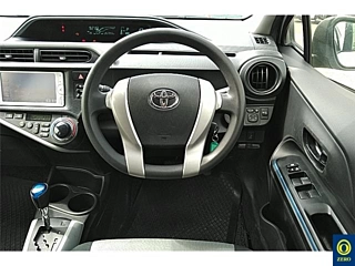 TOYOTA AQUA 2014