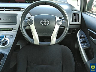 TOYOTA PRIUS 2013