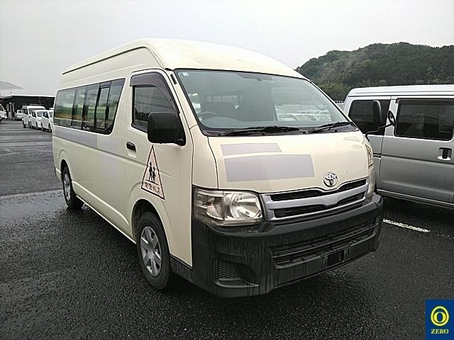 TOYOTA HIACE VAN 2012
