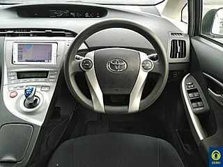 TOYOTA PRIUS 2014