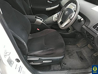 TOYOTA PRIUS 2014