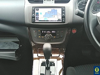 NISSAN SYLPHY 2020