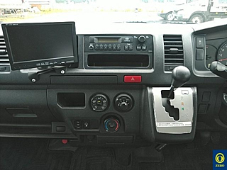 TOYOTA HIACE 2017