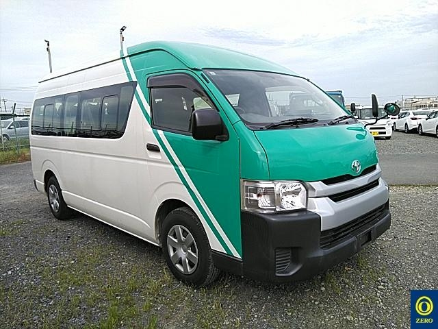 TOYOTA HIACE 2016