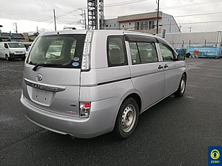 TOYOTA ISIS 2012