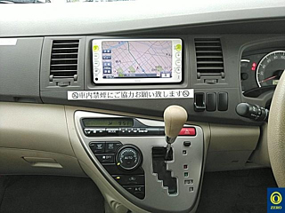 TOYOTA ISIS 2012