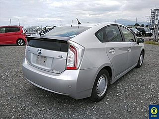 TOYOTA PRIUS 2012