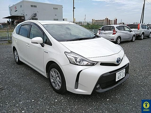 TOYOTA PRIUS ALPHA 2015