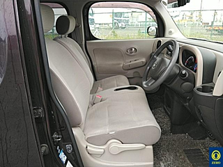 NISSAN CUBE 2010