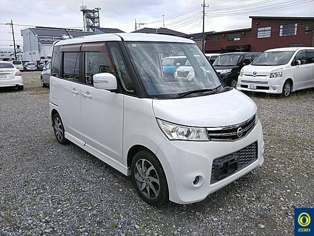 NISSAN ROOX 2012