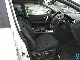 NISSAN DUALIS 2012