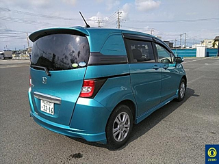 HONDA FREED 2012