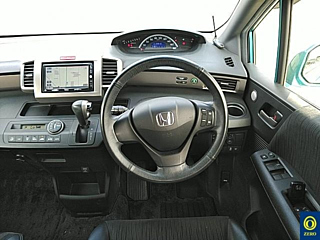 HONDA FREED 2012