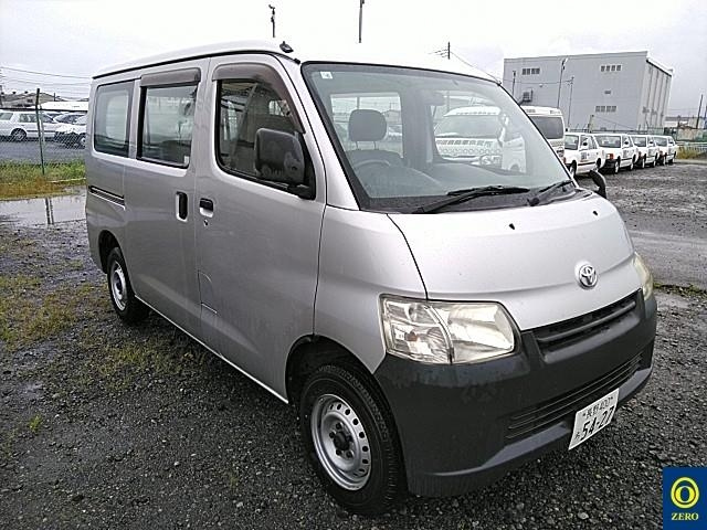 TOYOTA TOWN ACE VAN 2016
