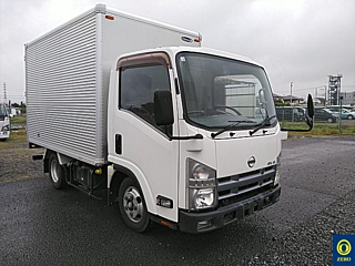 NISSAN ATLAS 2012