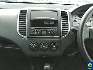 NISSAN WINGROAD 2013