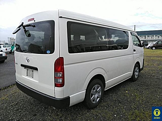 TOYOTA HIACE 2017