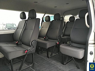 TOYOTA HIACE 2017